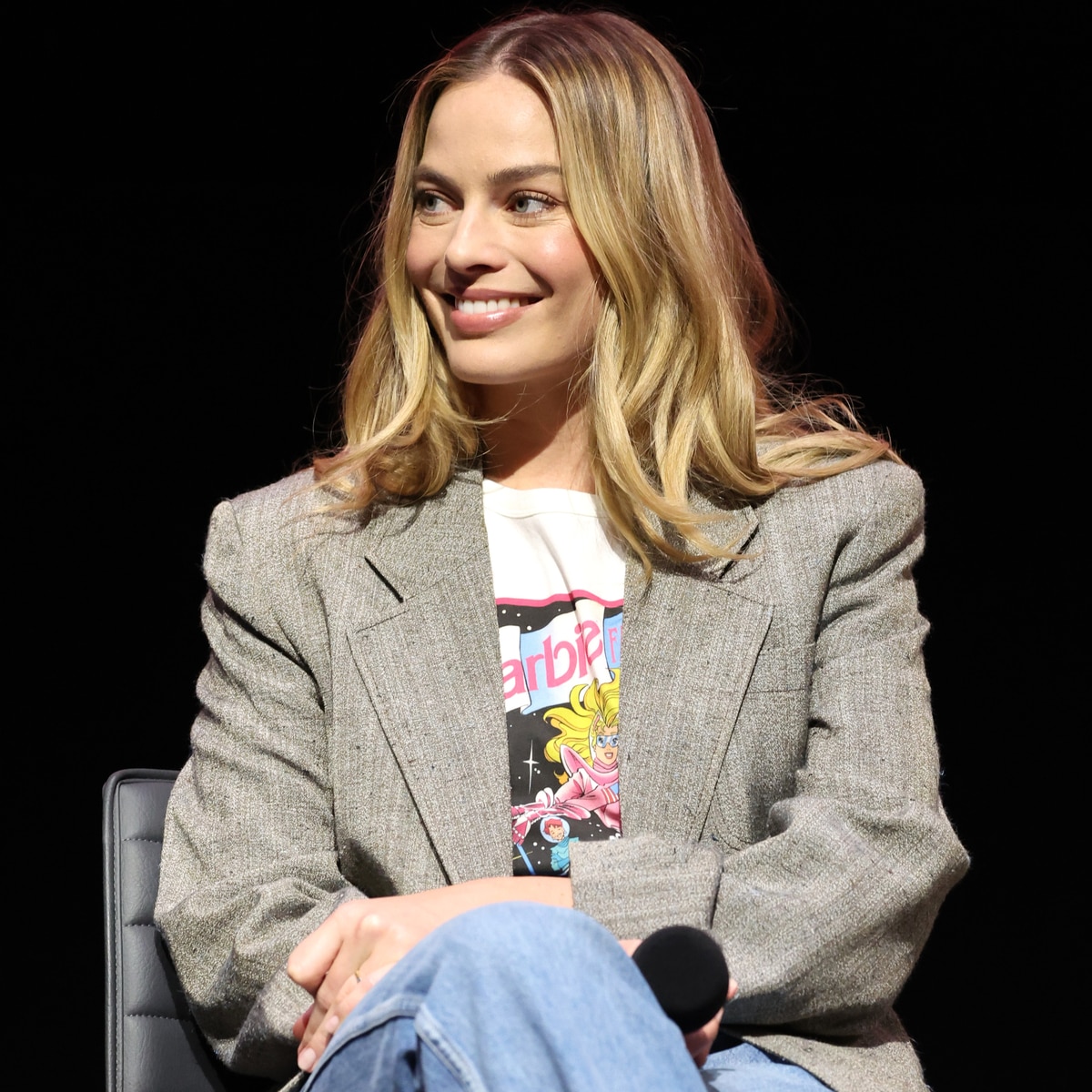 Margot Robbie Breaks Silence on Oscars Snub for Barbie Role