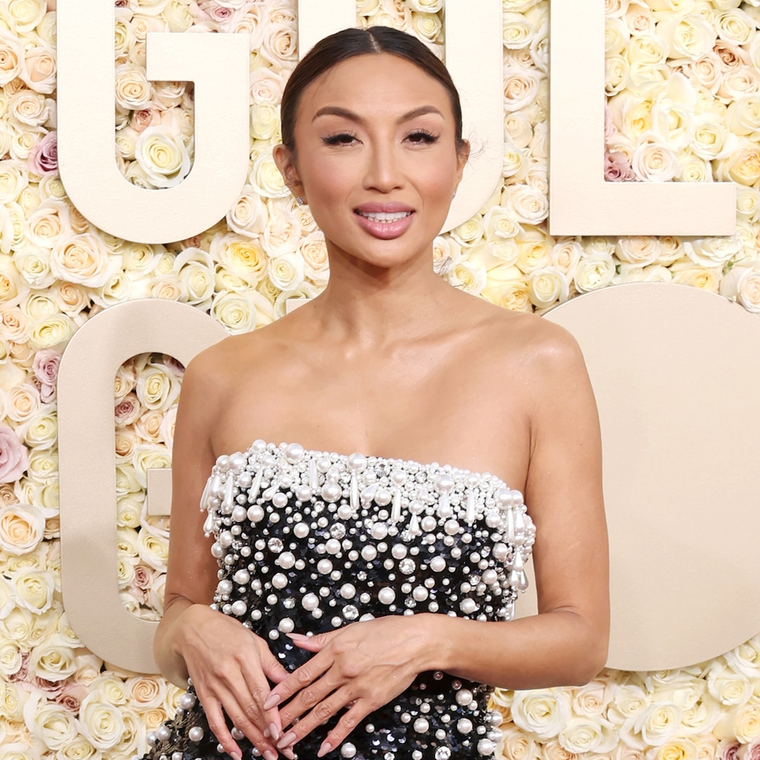 Jeannie Mai се държи реално на червения килим на Golden