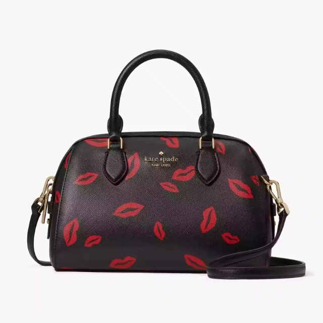 【VIP特価】Kate Spade Valentines Heart Prin クロスボディ Love is in the Cart With This $111 Deal on a $349 Kate Spade