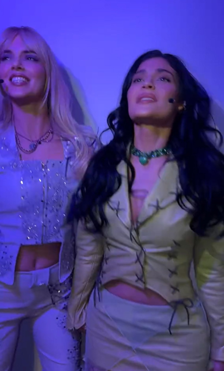 Kendall Jenner, Kylie Jenner, Halloween 2024