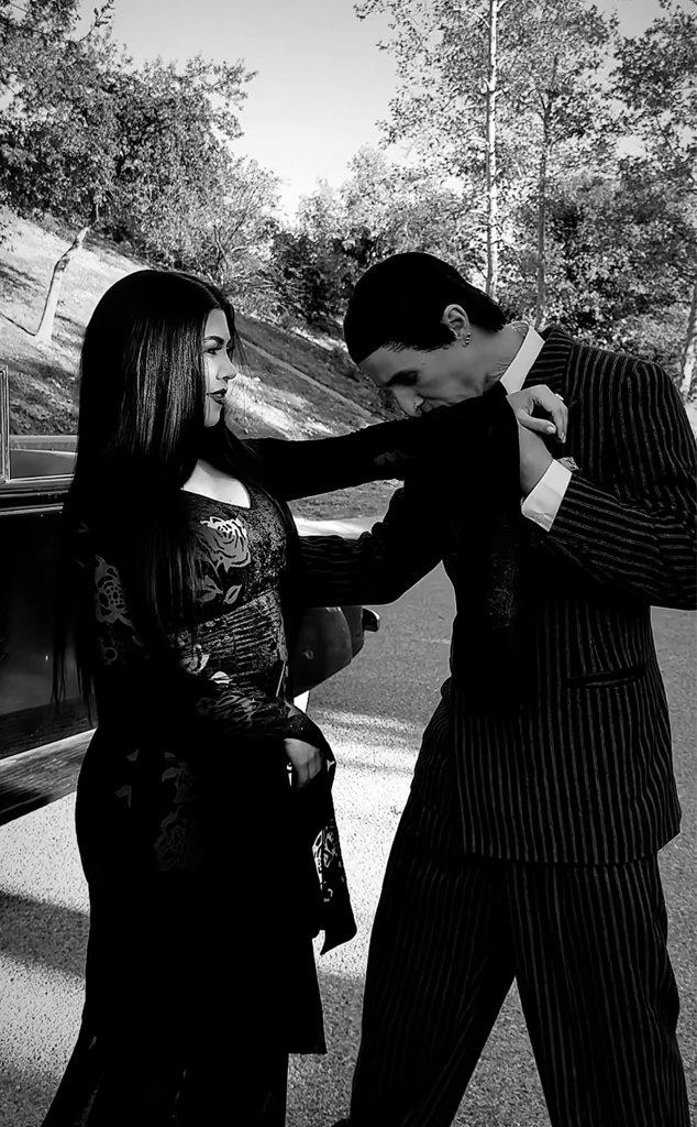 The Kardashian-Jenners' Best Halloween Costumes, image size:776x1254