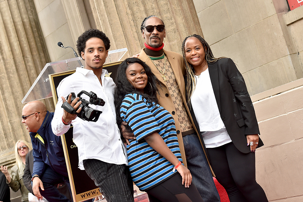 Snoop Dogg, Shante Broadus, Cori Broadus and Cordell Broadus, Hollywood Walk of Fame 2018