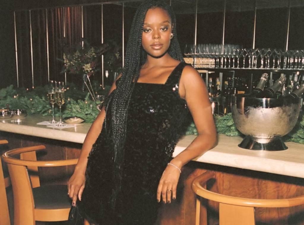 15 Best Holiday Party Dresses You Want to Be Seen In 15 Best Holiday Party Dresses You Want to Be Seen In