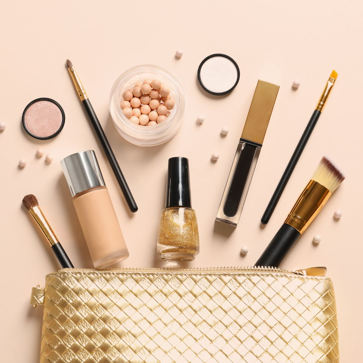 Multi-Use Makeup That Is Perfect for Holiday Travel