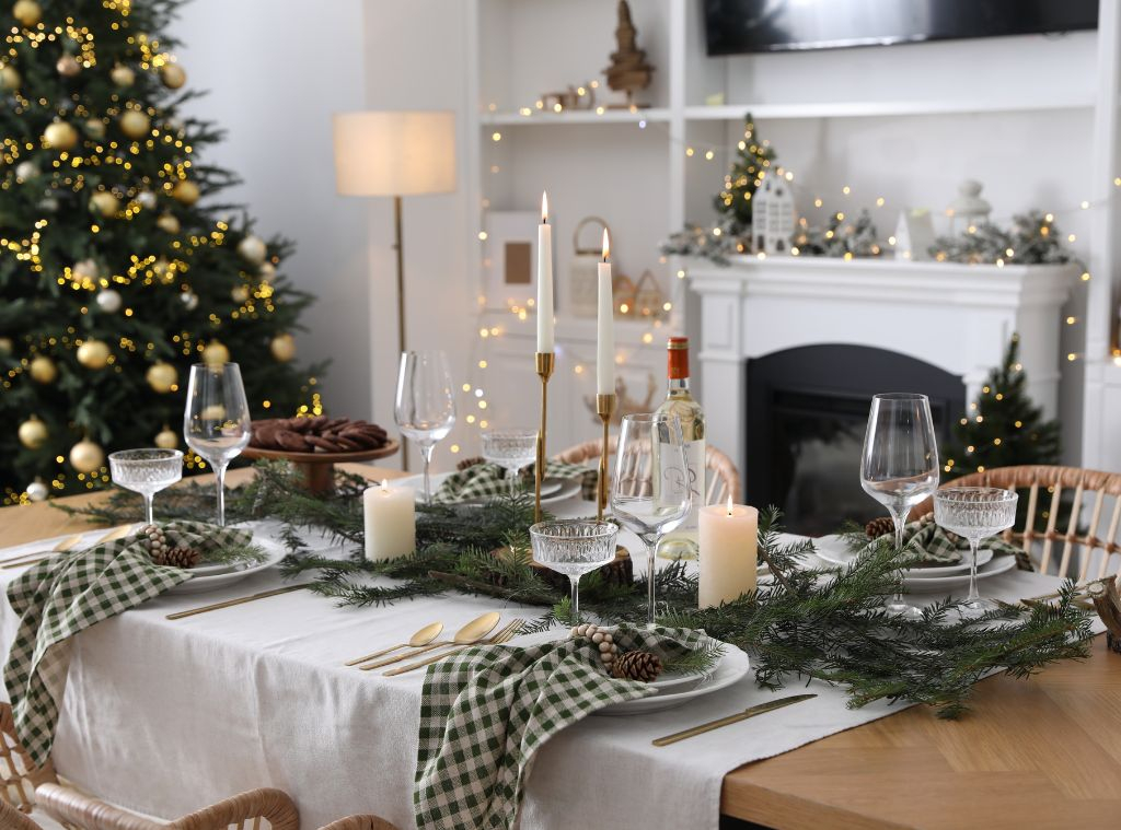 shop - yule decor - hero image