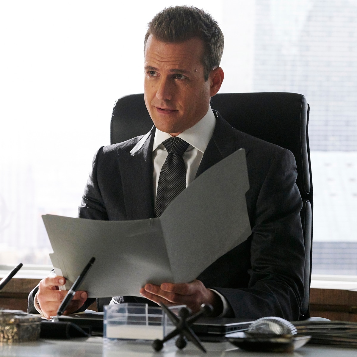 Suits Star Gabriel Macht Set to Reprise Harvey Specter for Spinoff