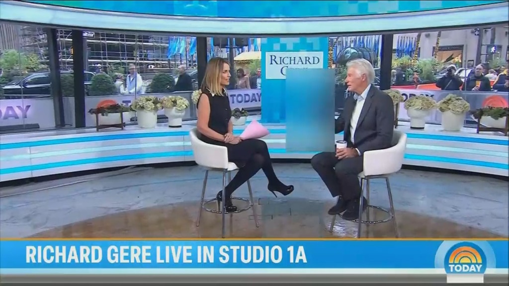 Por qué Richard Gere se burló de Savannah Guthrie de hoy en la televisión en vivo