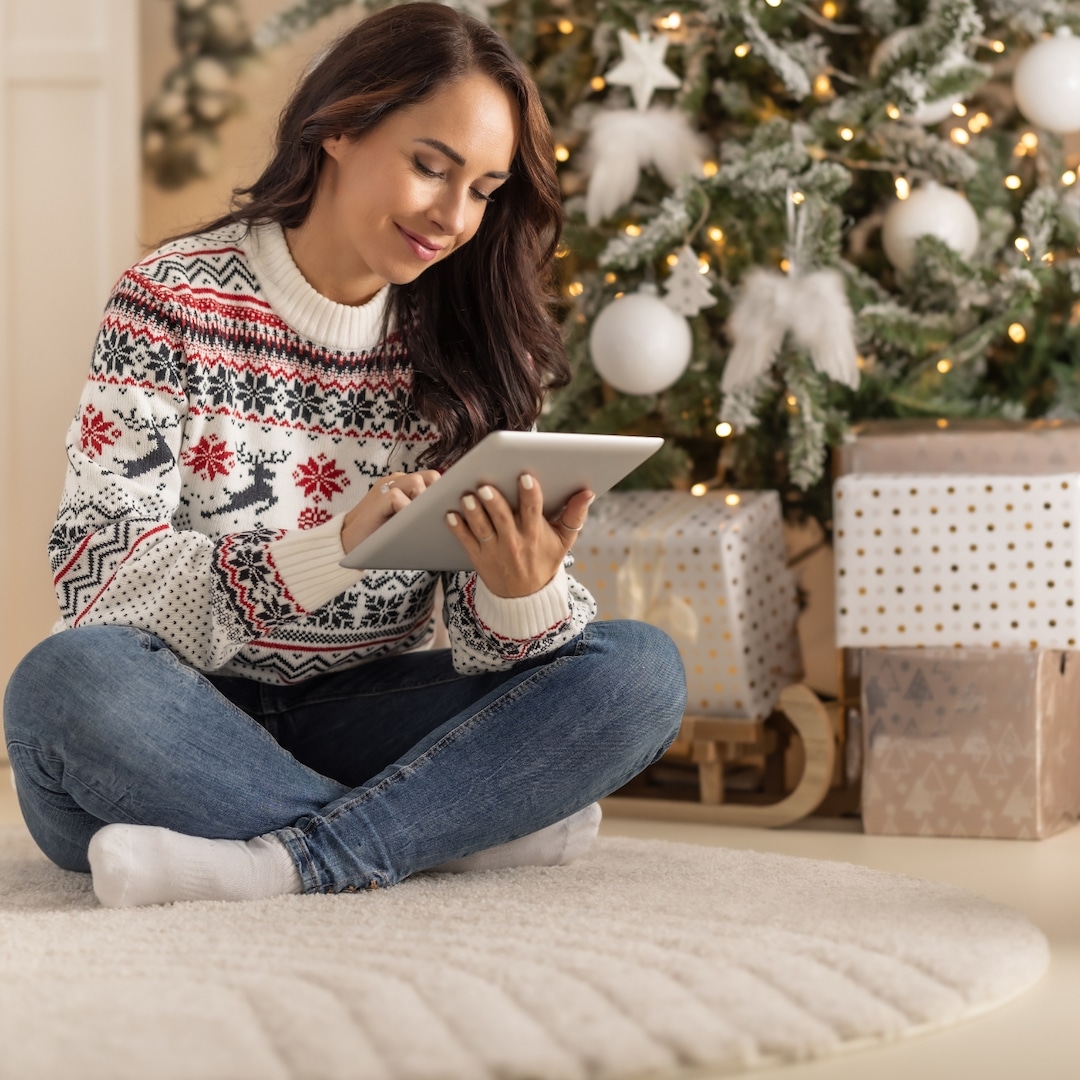 Rare Flash Deal: Snag 46% Off Apple iPad Bundle With Bluetooth Headphones & Keyboard– While Supplies Last – E! Online Rare Flash Deal: Snag 46% Off Apple iPad Bundle With Bluetooth Headphones & Keyboard– While Supplies Last – E! Online