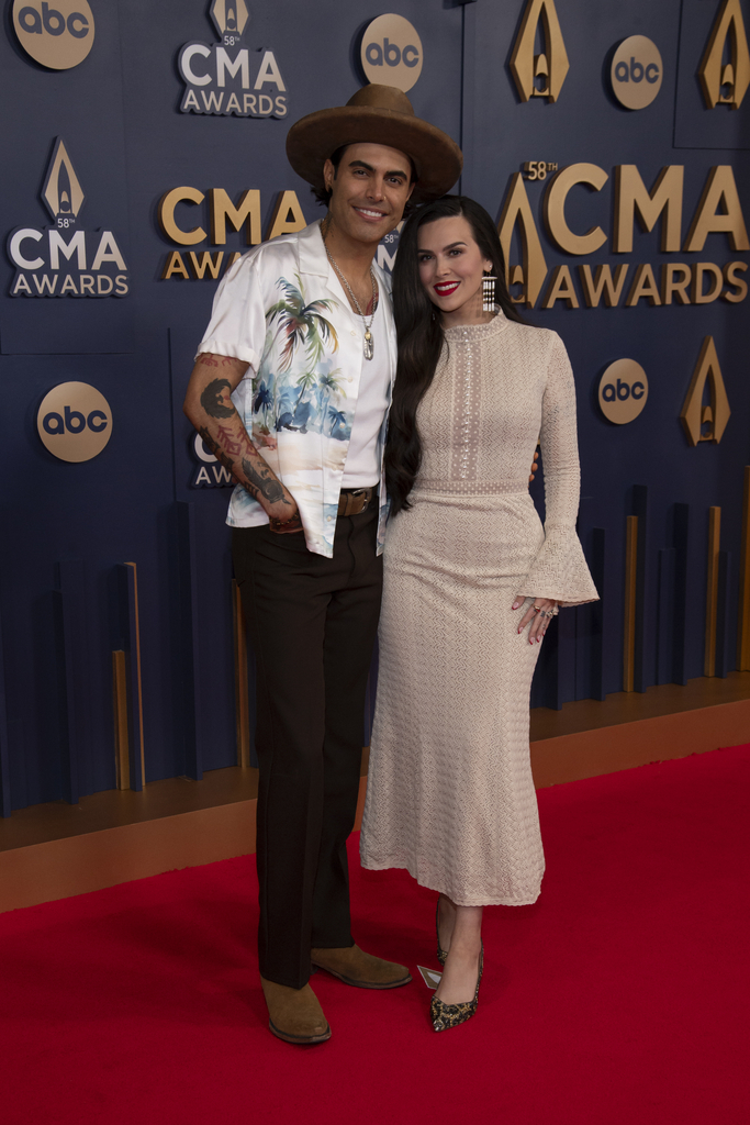 Niko Moon, Anna Moon, CMA Awards 2024, Arrivals