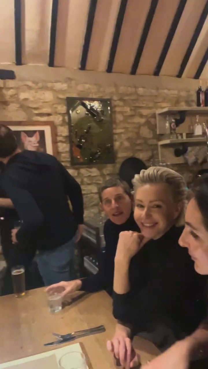 Ellen DeGeneres, Portia de Rossi, Pub, England, Instagram, 2024