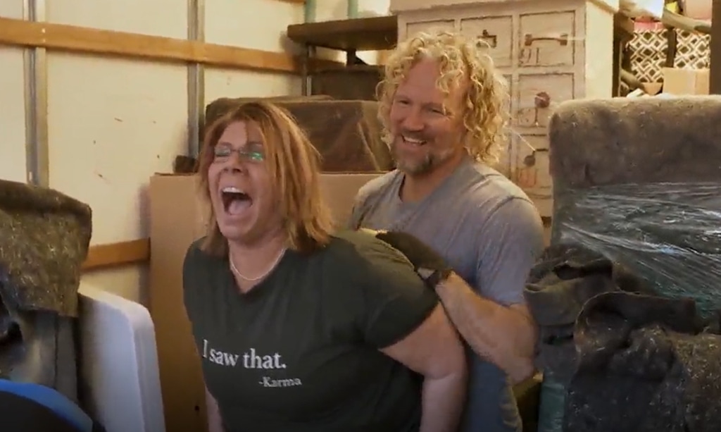 Sister Wives: Kody & Meri Fall Into “Awkward” Physical Situation