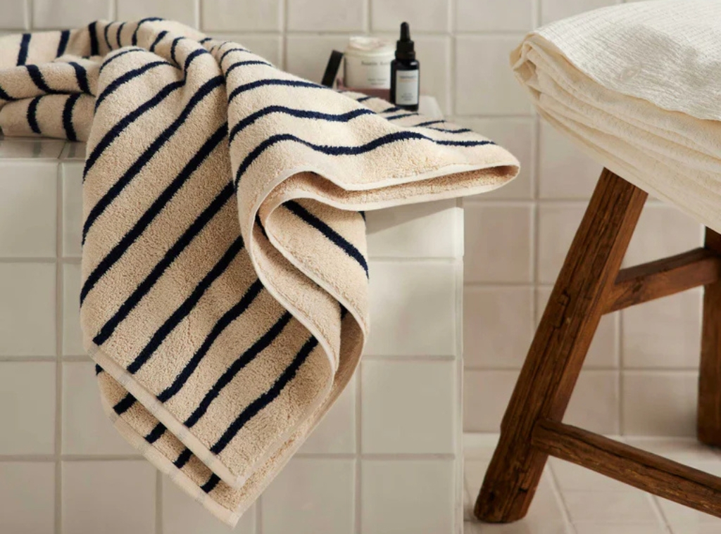 Store Simplest Gloomy Friday Deals on Luxury Towels