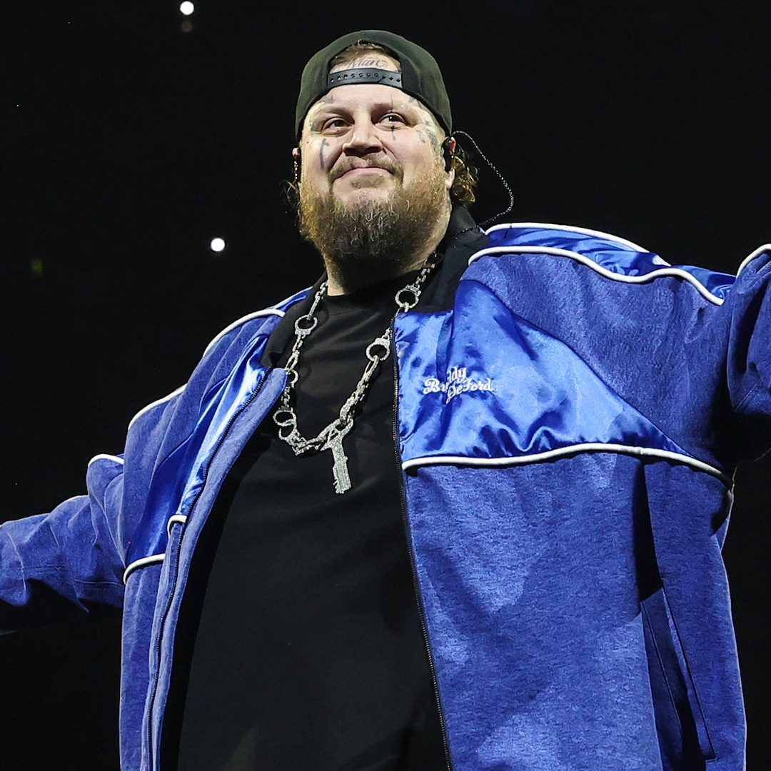 Jelly Roll Admits He Pooped His Pants Onstage Jelly Roll Admits He Pooped His Pants Onstage