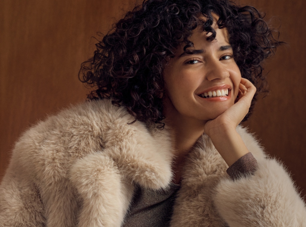 Banana Republic Outlet's Black Friday Sale: 60% off Everything Banana Republic Outlet's Black Friday Sale: 60% off Everything