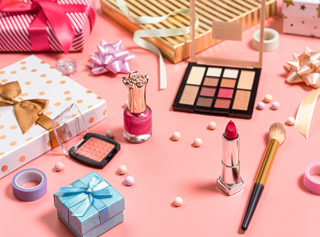 Shop Amazon Dark Friday Elegance Deals