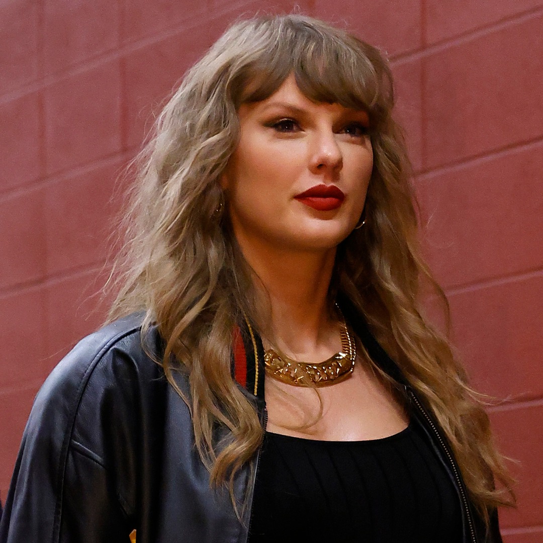 Taylor Swift Takes Getaway Car to Travis Kelce’s Chiefs Game One Day After Eras Tour Milestone – E! Online Taylor Swift Takes Getaway Car to Travis Kelce’s Chiefs Game One Day After Eras Tour Milestone – E! Online