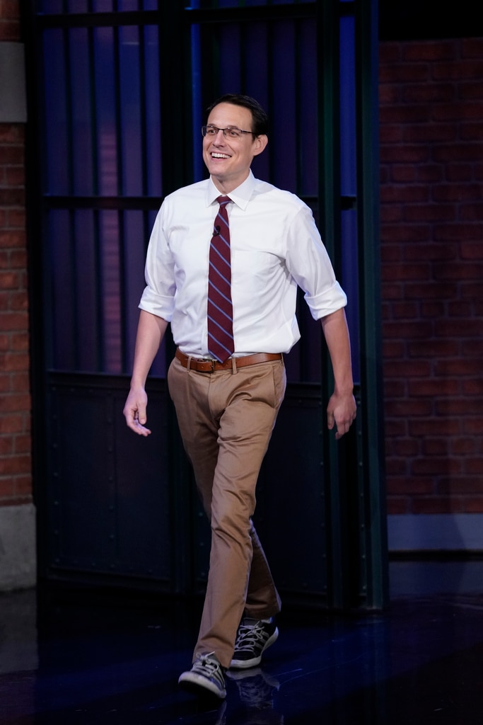 Lời tri ân tới "Chartthrob" Steve Kornacki và chiếc khaki yêu quý của anh ấy