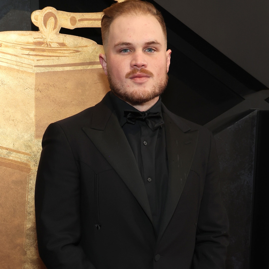 Zach Bryan Shares Update After Missing 2024 CMA Awards Amid Brianna LaPaglia Split – E! Online Zach Bryan Shares Update After Missing 2024 CMA Awards Amid Brianna LaPaglia Split – E! Online