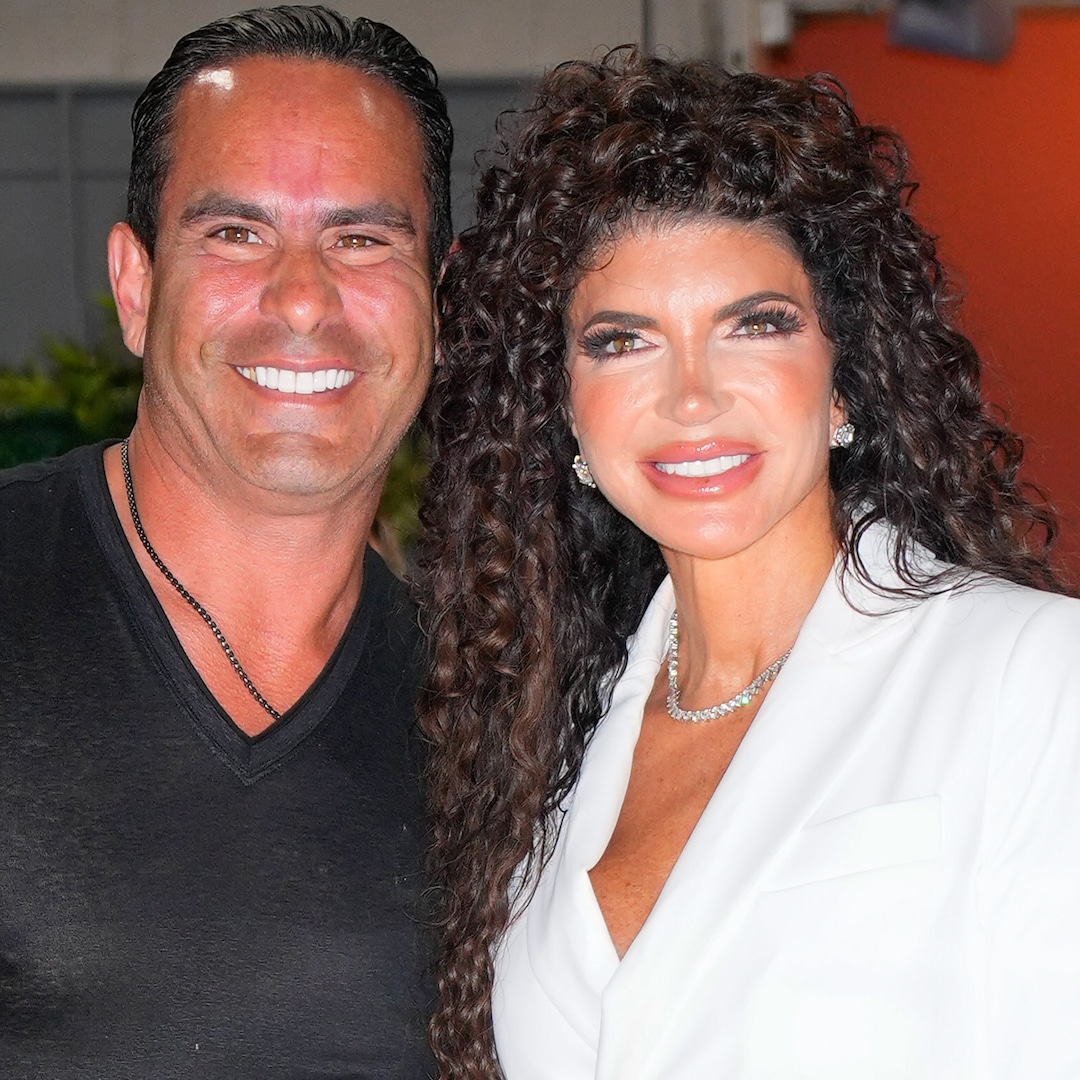 Teresa Giudice’s Husband Accused of Cheating by This House of Villains Costar – E! Online Teresa Giudice’s Husband Accused of Cheating by This House of Villains Costar – E! Online
