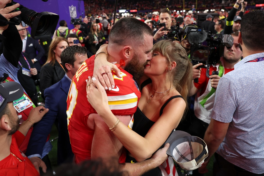 Travis Kelce Reunites With Taylor Swift's Brother at Eras Tour