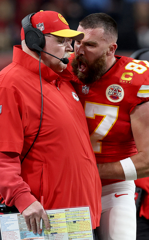 Chiefs' Andy Reid and Travis Kelce hash things out after sideline outburst  vs Raiders