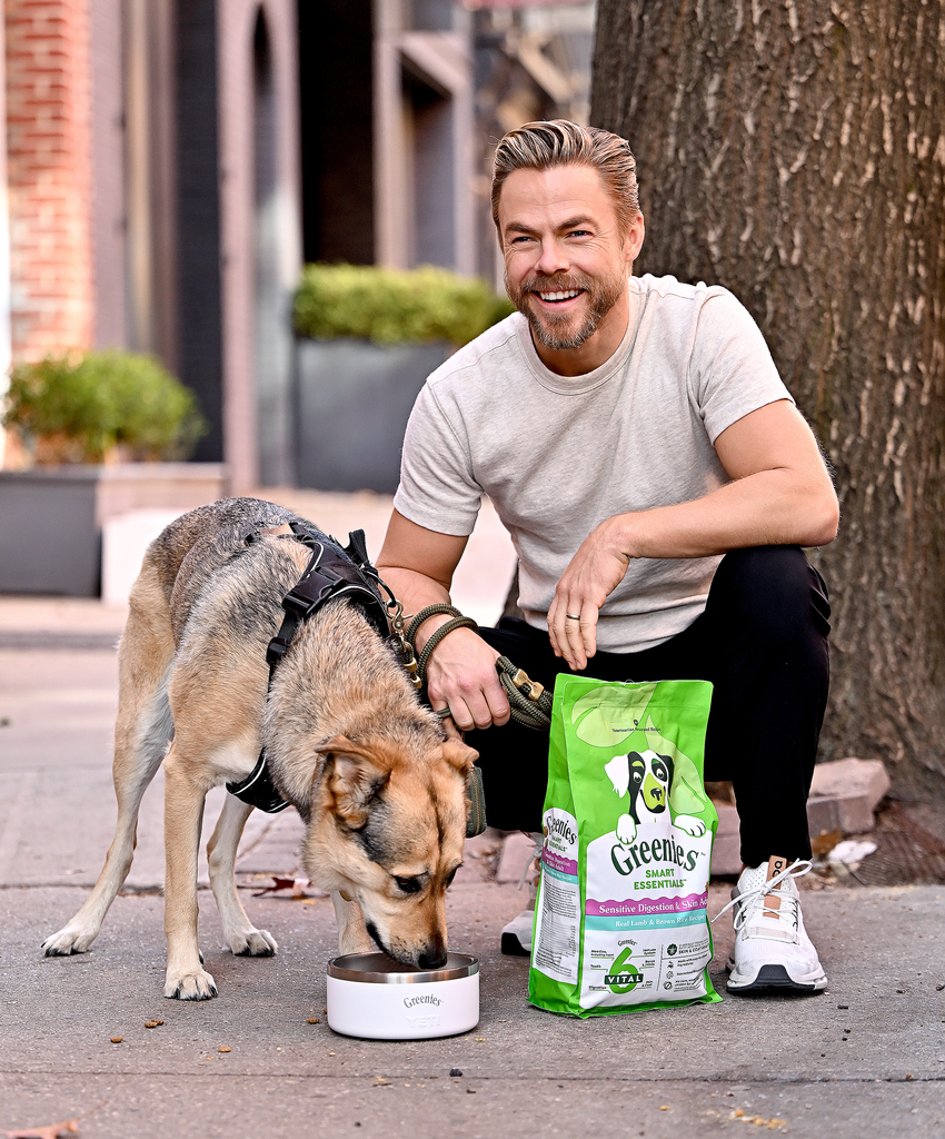 Derek Hough, Dog, Luna