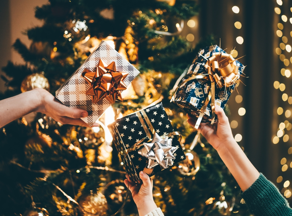 Store Amazon Gifts Below $25