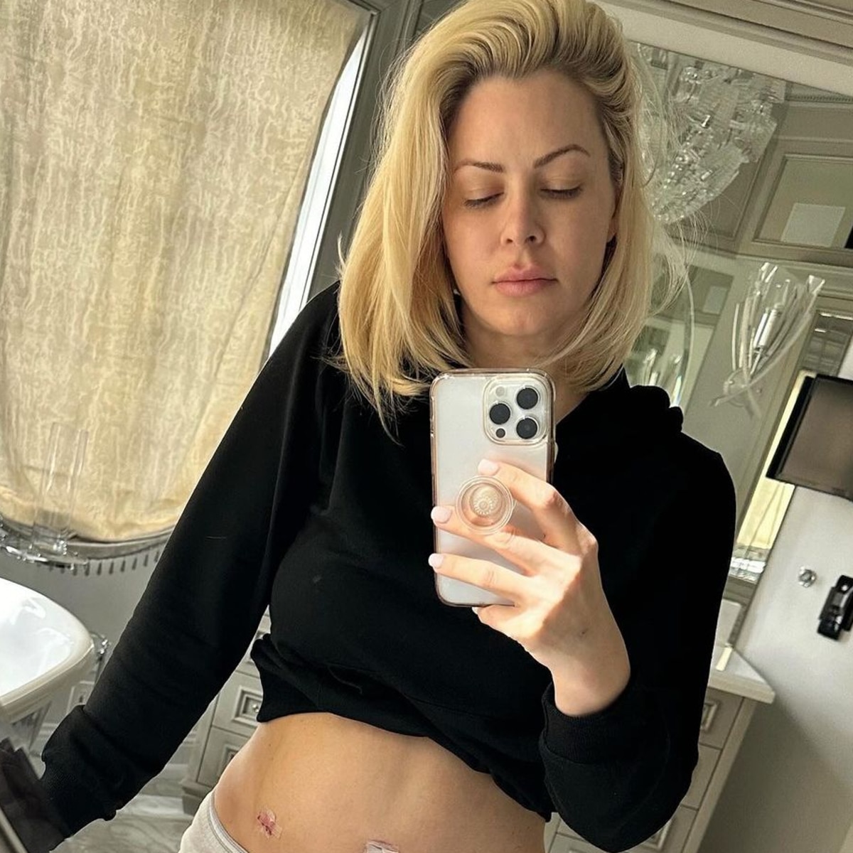 WWE’s Maryse Mizanin Gets 11 Pre-Cancerous Tumors Removed in Surgery