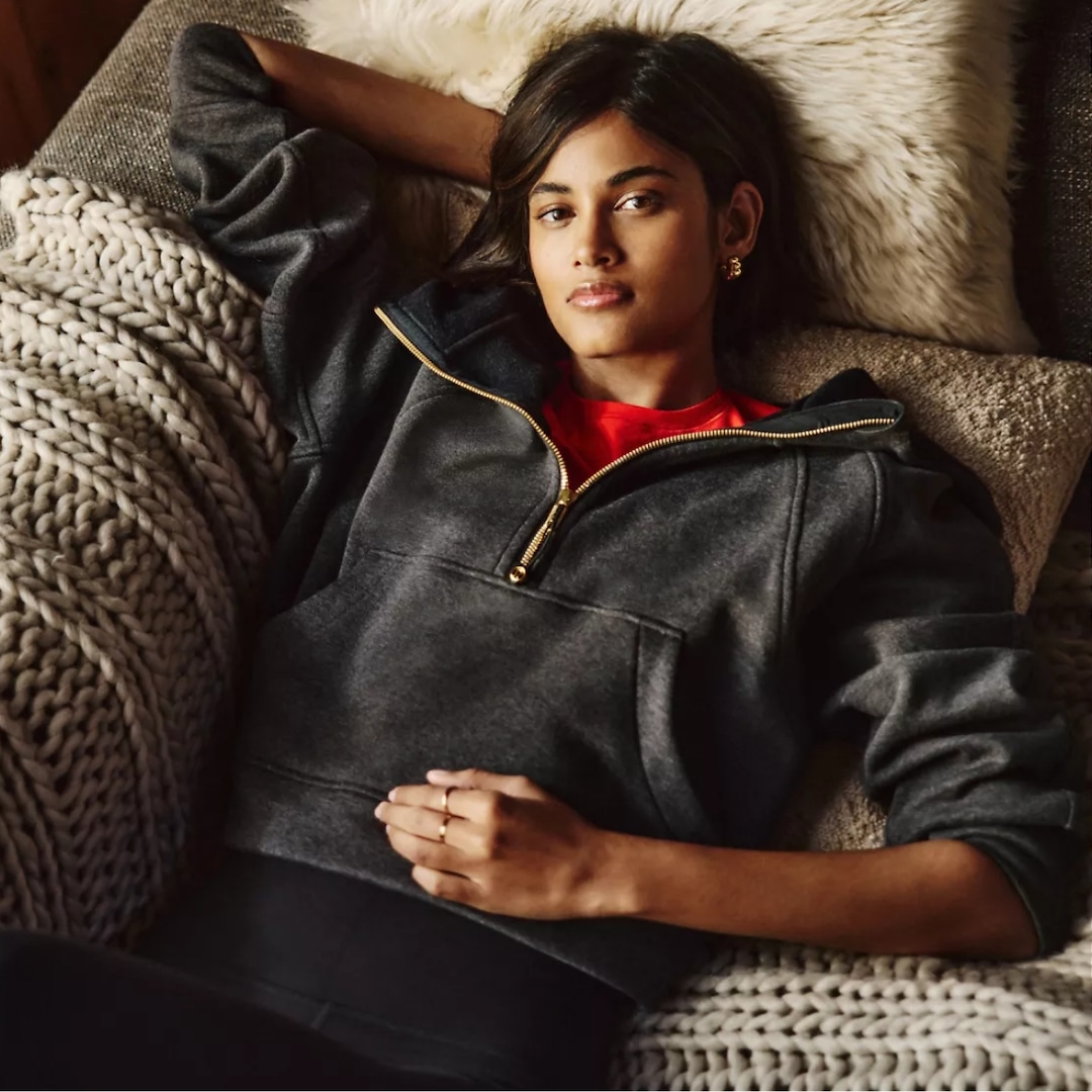 Lululemon End of Year Scores:  Align Leggings and Best-Sellers Starting at  – E! Online Lululemon End of Year Scores:  Align Leggings and Best-Sellers Starting at  – E! Online