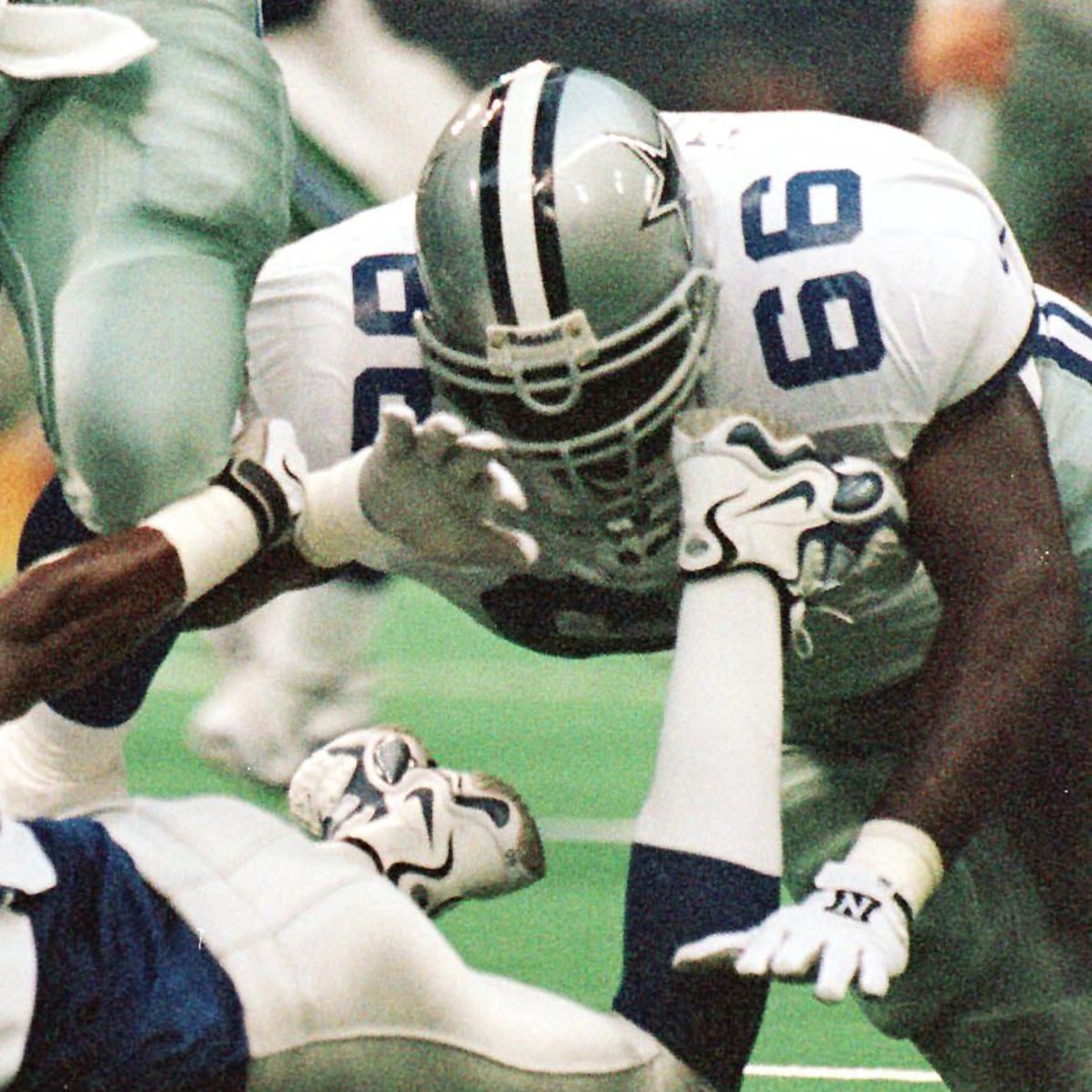 Former NFL Player Tony Hutson Dead at 49