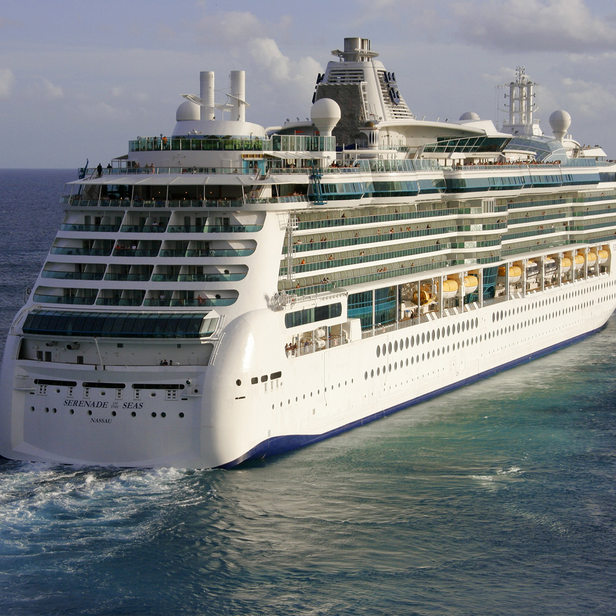 Пътник на Royal Caribbean почина на борда на 9-месечния круиз Ultimate World Cruise