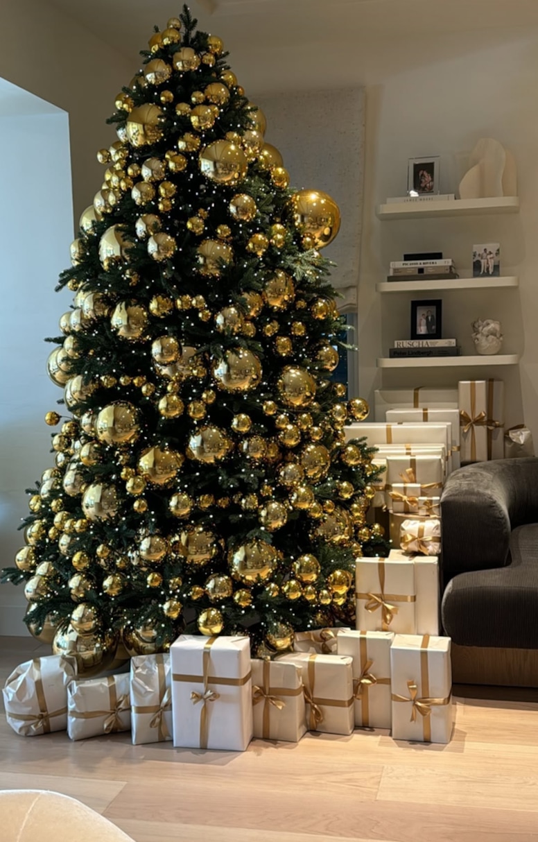 Holiday, Sofia Richie