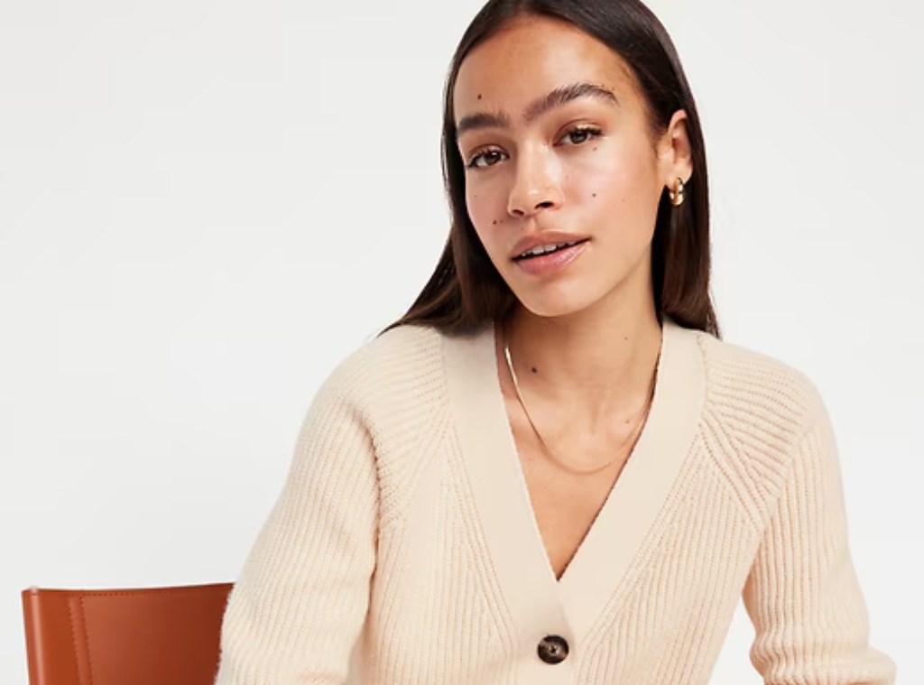 Old Navy Deals: Activewear, Sweaters & More up to 75% Off Old Navy Deals: Activewear, Sweaters & More up to 75% Off