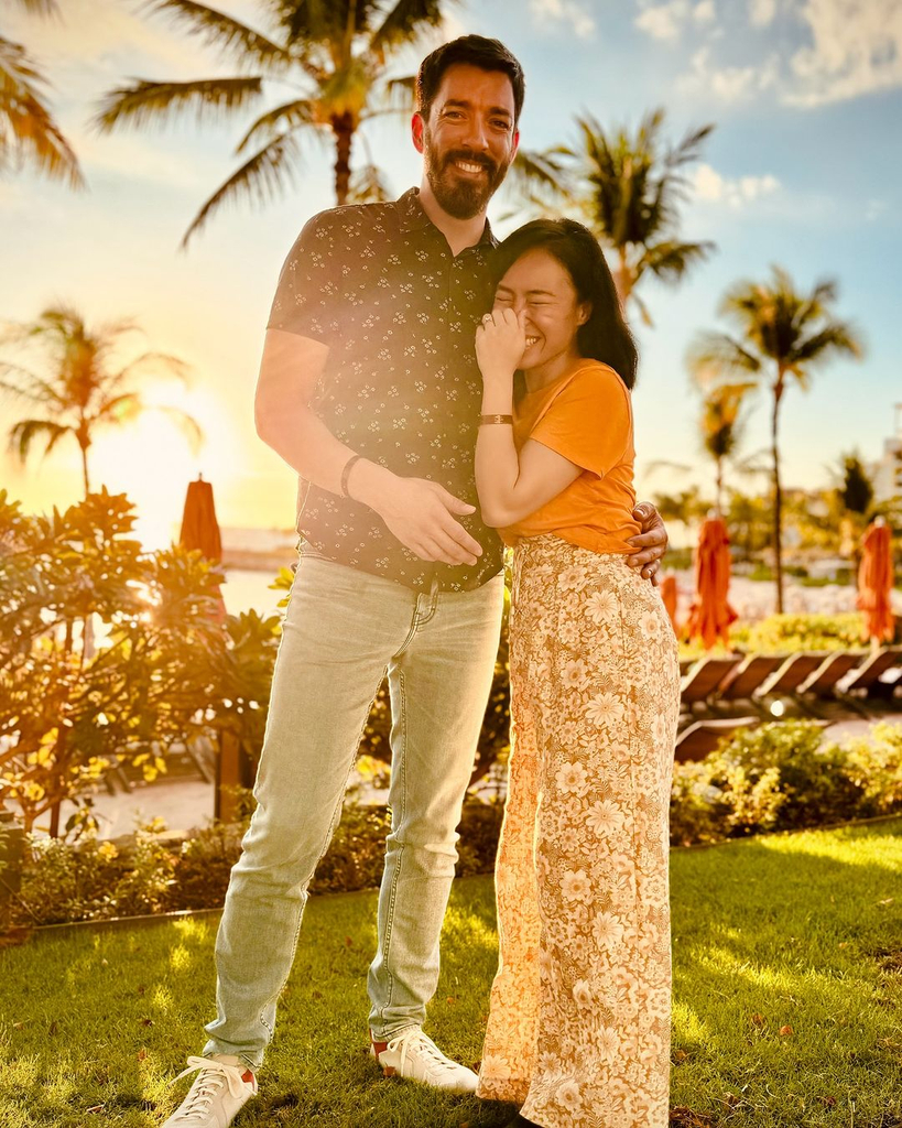 Drew Scott, Linda Phan