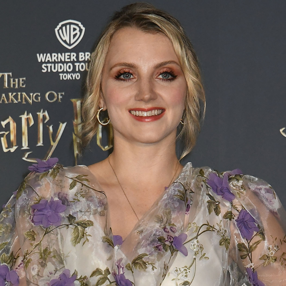 Harry Potter’s Evanna Lynch Debuts New Brunette Look