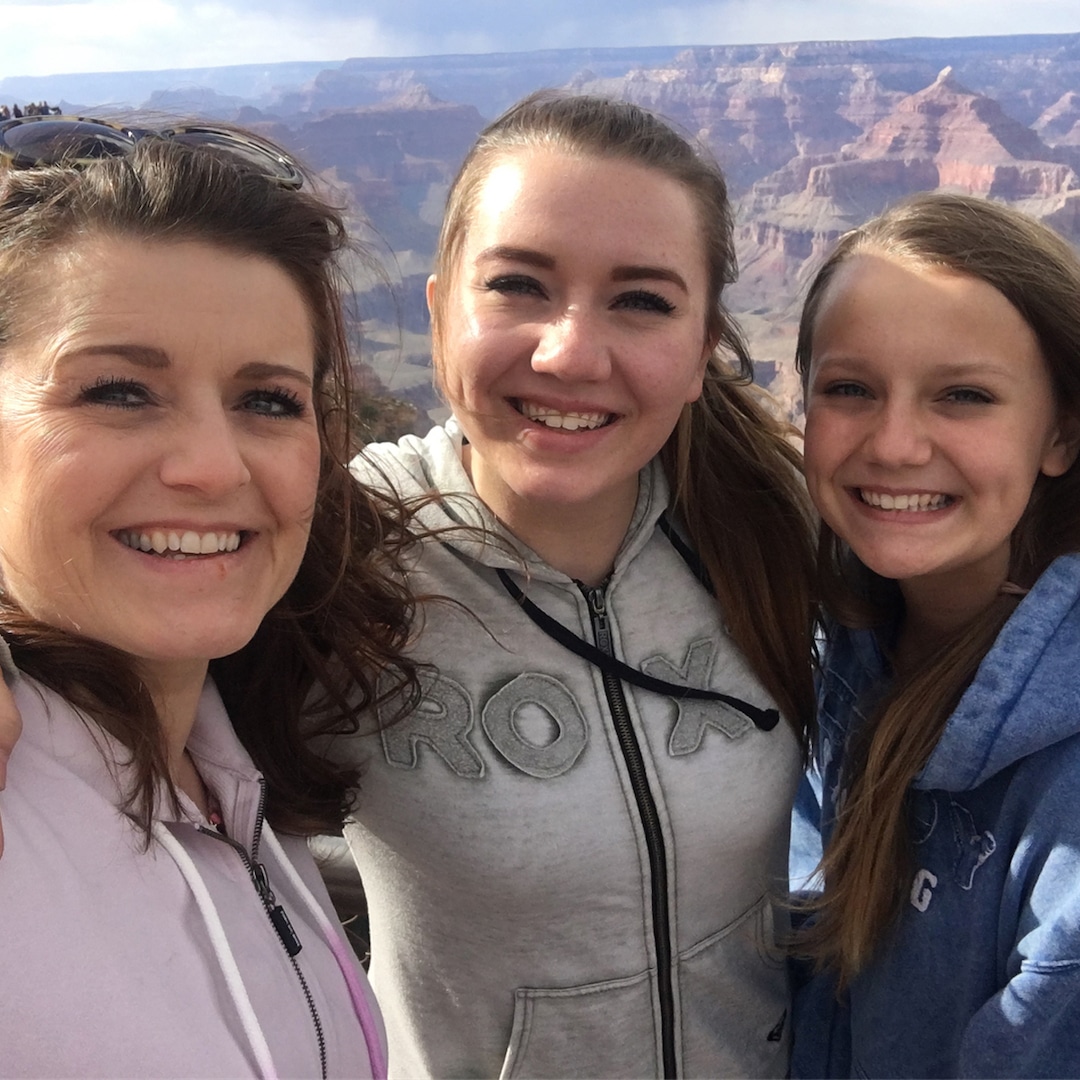 Do Sister Wives Star Robyn Brown’s Daughters Aurora and Breanna Plan to Do Plural Marriage? They Say… – E! Online Do Sister Wives Star Robyn Brown’s Daughters Aurora and Breanna Plan to Do Plural Marriage? They Say… – E! Online
