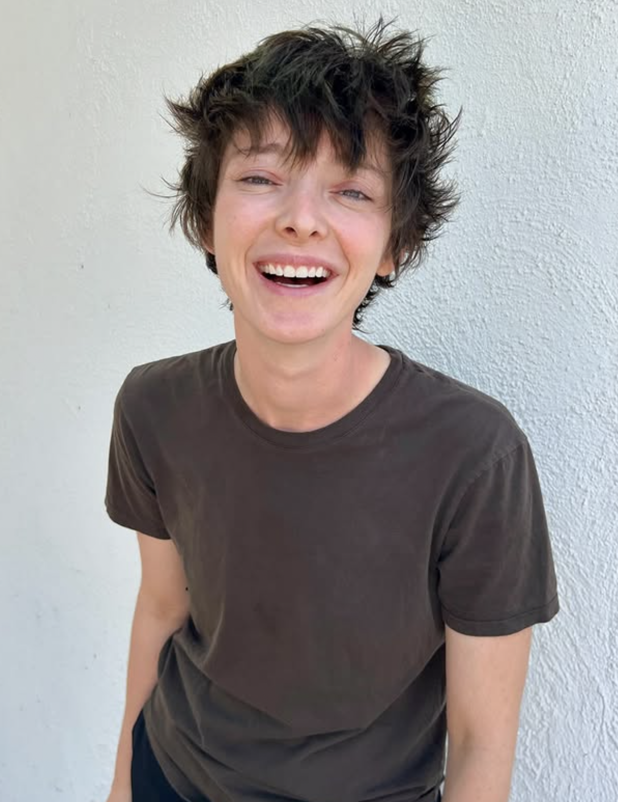 Emma Dumont, Instagram 2024