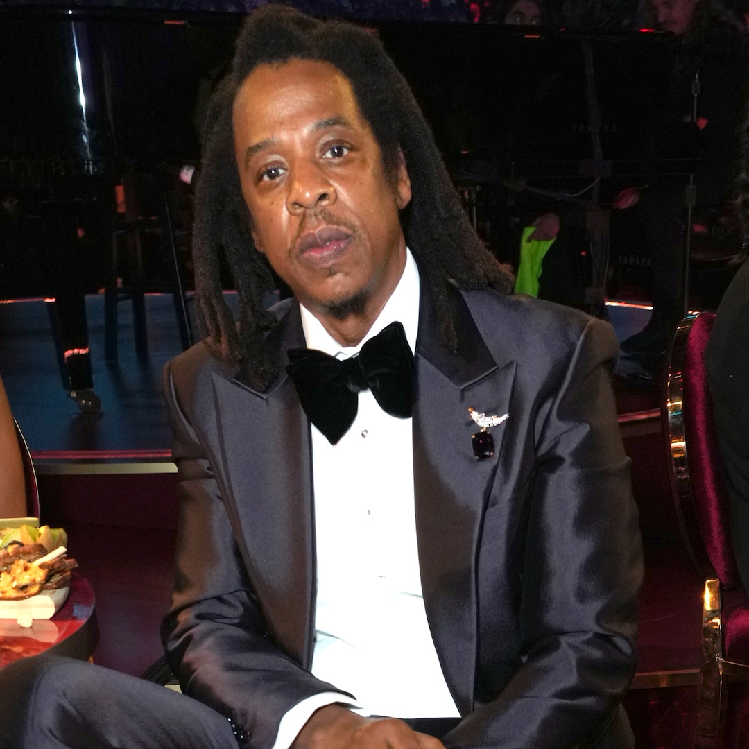 Jay-Z Files Motion to Reveal Rape Accuser’s Identity After Denying Sexual Assault Allegation – E! Online Jay-Z Files Motion to Reveal Rape Accuser’s Identity After Denying Sexual Assault Allegation – E! Online