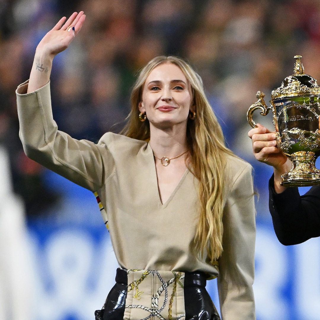 Зимата всъщност дойде за Софи Търнър през есента на миналата