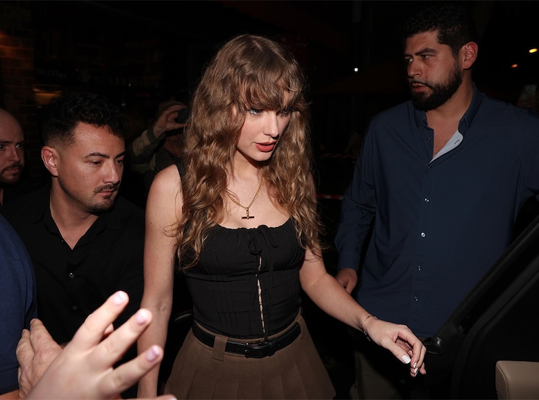 Taylor Swift, Sabrina Carpenter, Dinner, Pellegrino 2000 in Sydney