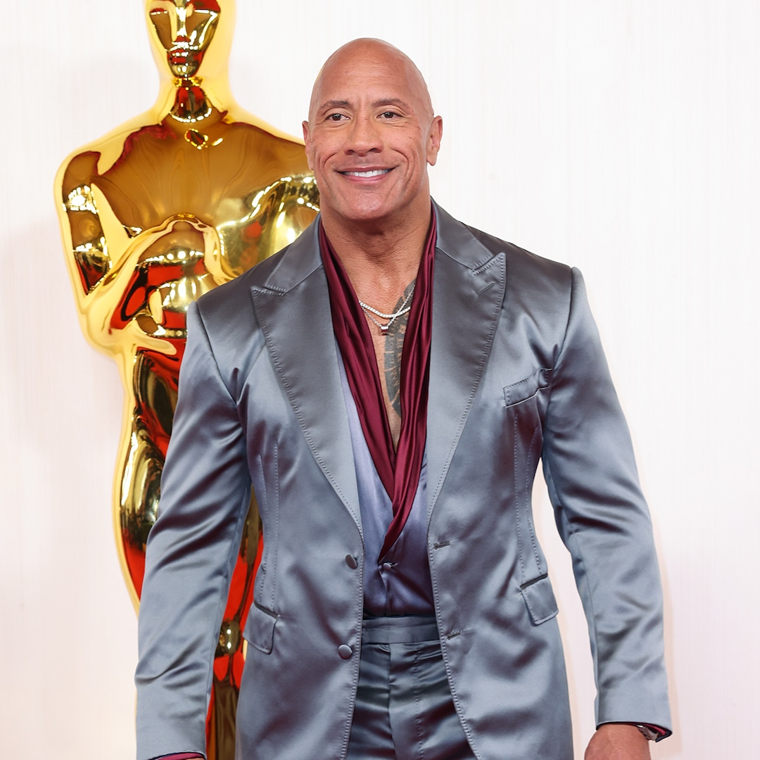 Dwayne “The Rock” Johnson Looks Unrecognizable as UFC Champ Mark Kerr in The Smashing Machine – E! Online Dwayne “The Rock” Johnson Looks Unrecognizable as UFC Champ Mark Kerr in The Smashing Machine – E! Online