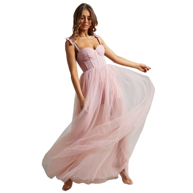 The 10 Best Websites to Buy Chic Trendy Stylish Prom Dresses Online