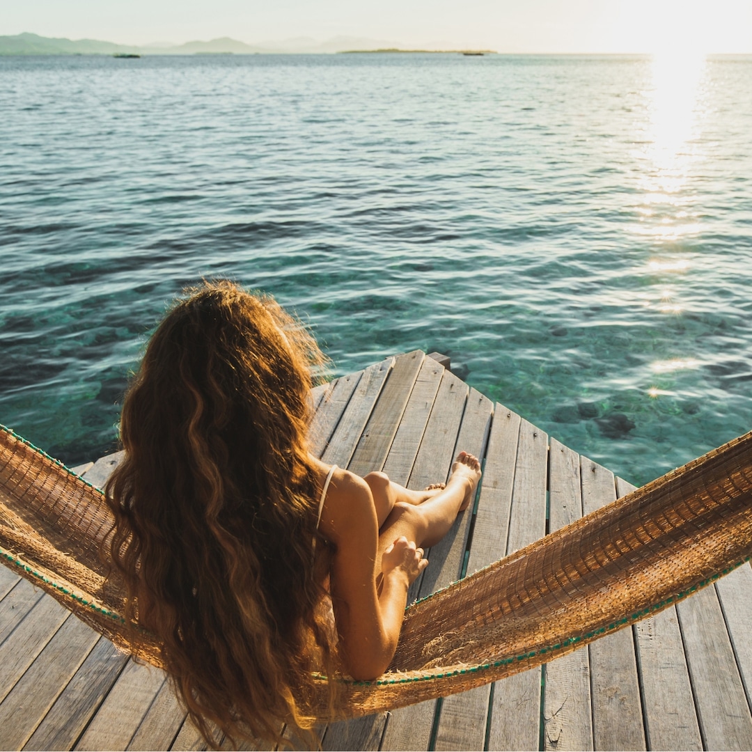 Easily Stick to Your Daily Routine While Traveling With These Nifty Wellness Solutions – E! Online Easily Stick to Your Daily Routine While Traveling With These Nifty Wellness Solutions – E! Online