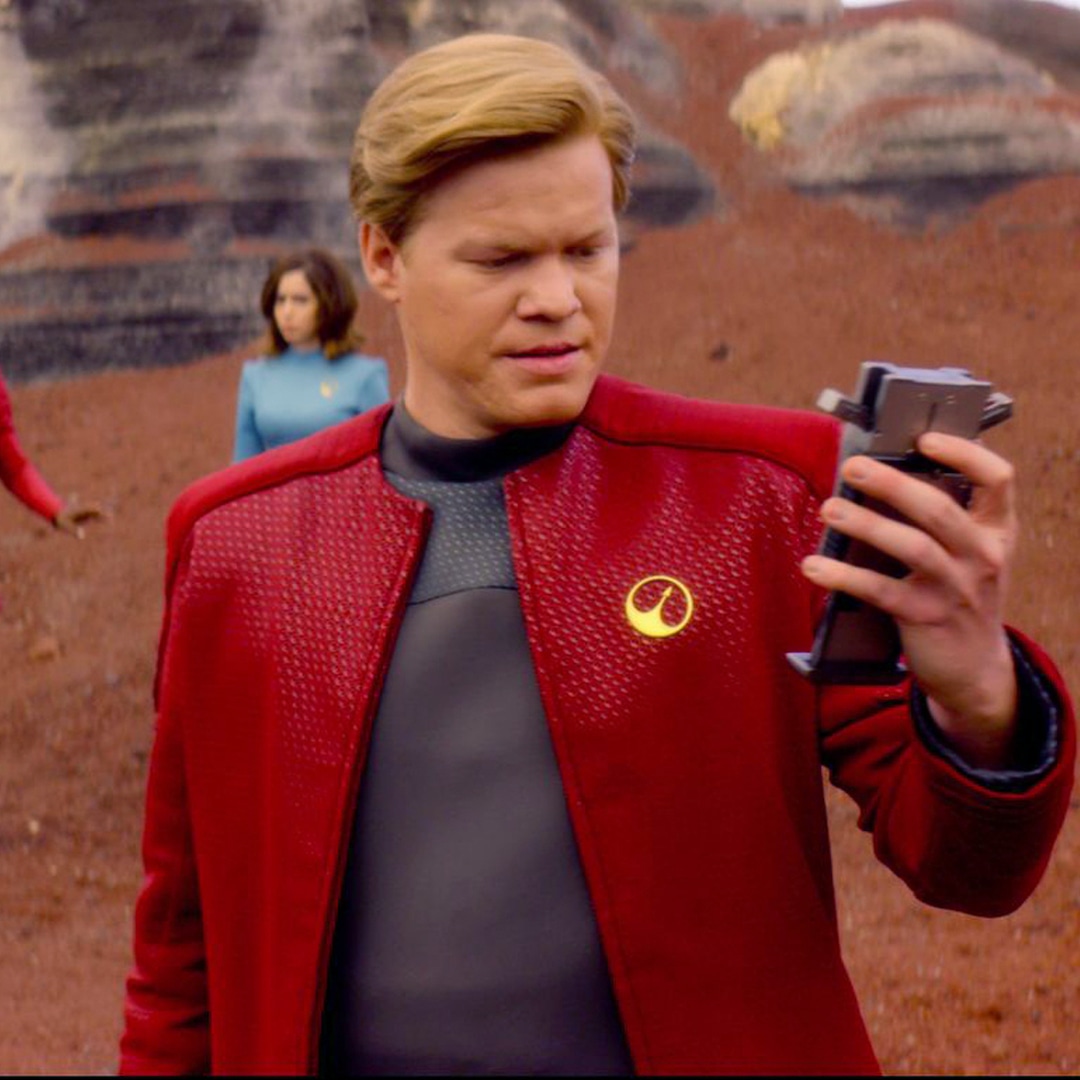 Всички на борда на USS Callister Само девет месеца след
