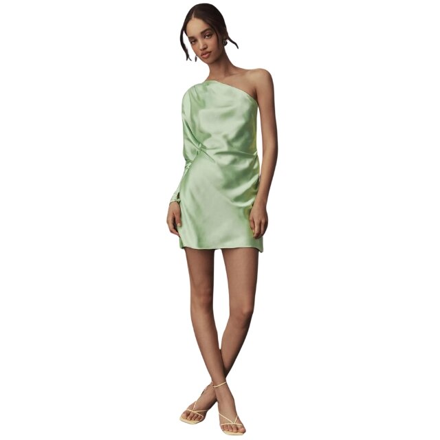 Here's What to Wear to a Spring Wedding, Based on the Dress Code