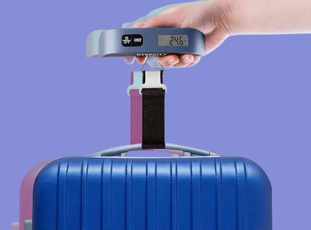 This $10 Handheld Luggage Scale Has 51,000+ 5-Star Reviews on