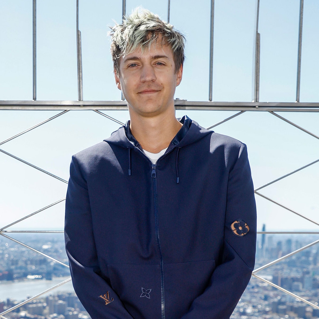 YouTuberTyler Ninja Blevins споделя някои лични новини за здравето си Професионалният геймър