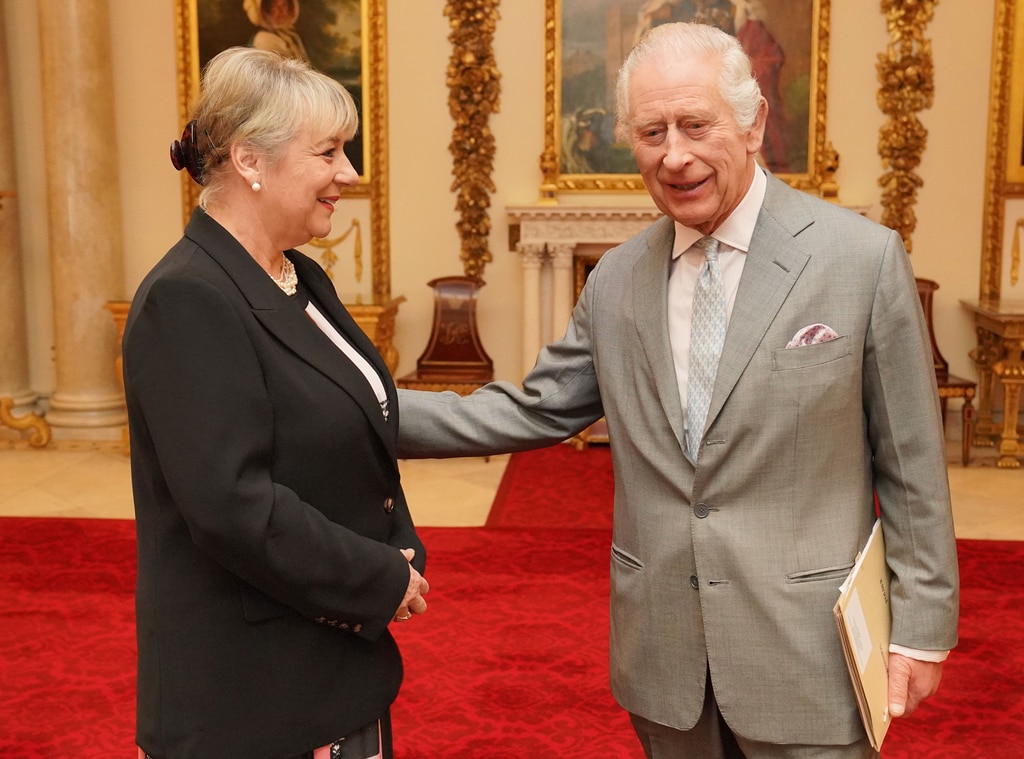 Cómo se ha comportado el rey Carlos III desde la muerte de la reina Isabel II