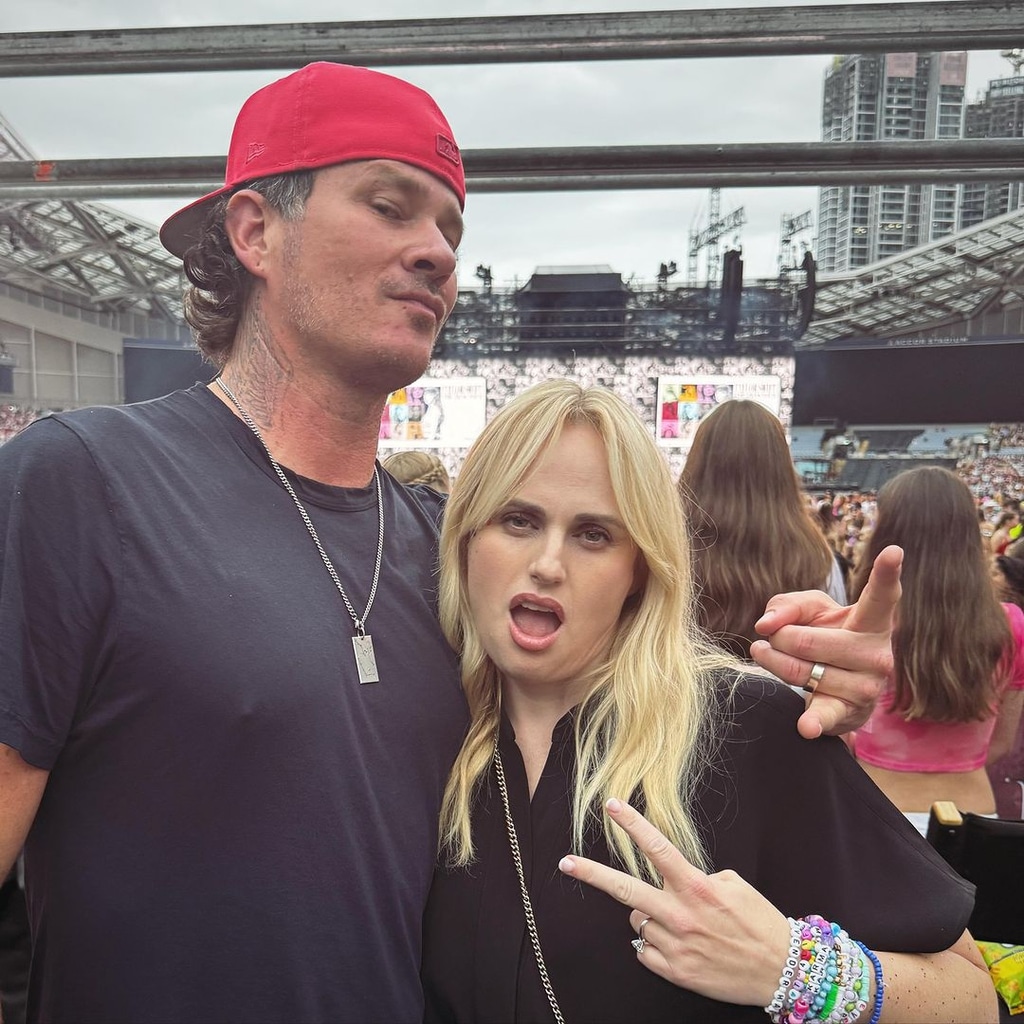 Rebel Wilson, Tom DeLonge