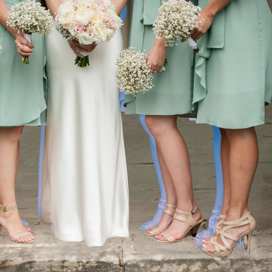 24 Affordable Bridesmaids Gifts They'll Actually Use thumbnail